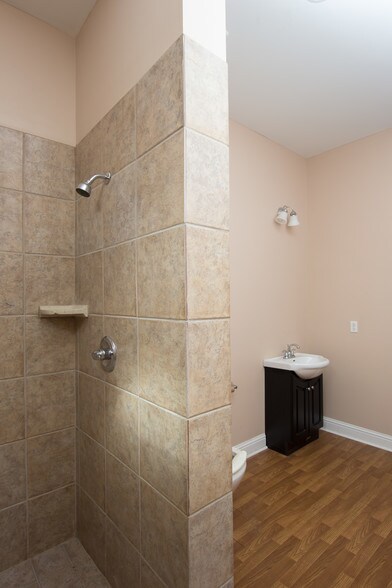 More Photos Of 102 S Main St, Wetumpka Storefront Retail Residential For Sale