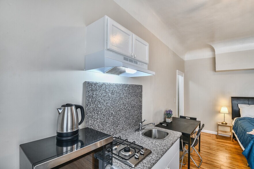 More Photos Of 721-729 S Alvarado St, Los Angeles Apartments For Lease
