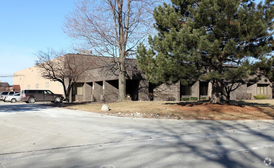 Primary Photo Of 31701 Research Park Dr, Madison Heights Distribution For Lease