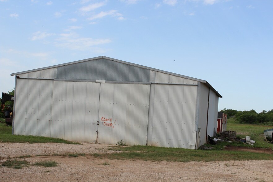 More Photos Of 531 10th St, Floresville Land For Sale