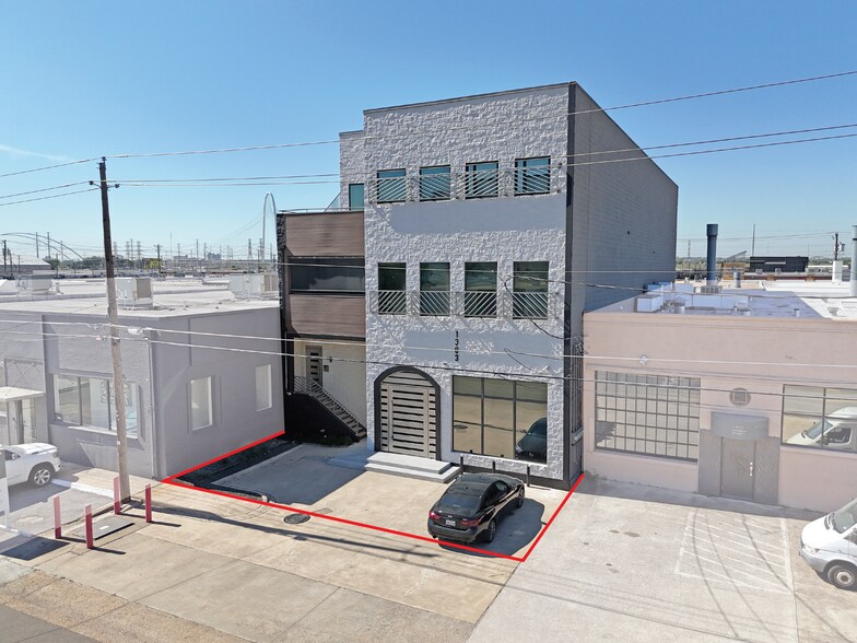 Primary Photo Of 1303 Dragon St, Dallas Storefront Retail Residential For Sale