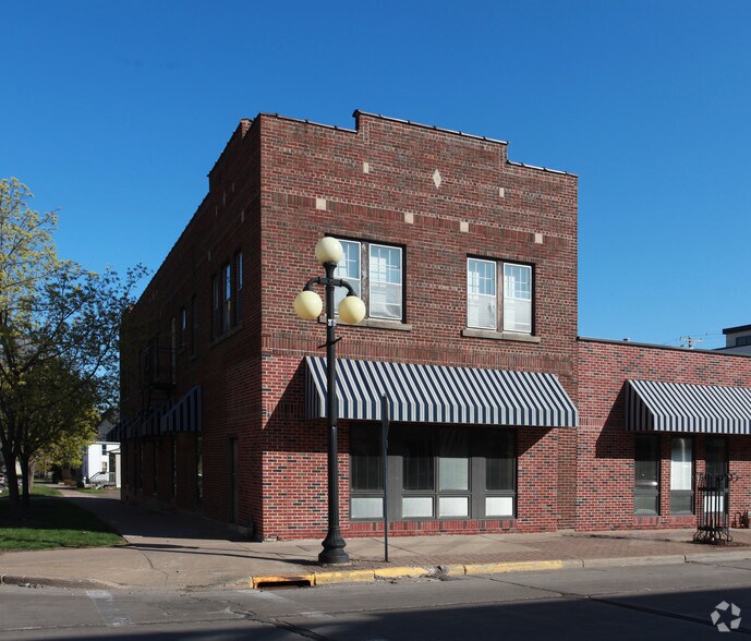 More Photos Of 120 W Grand Ave, Eau Claire Office Residential For Lease