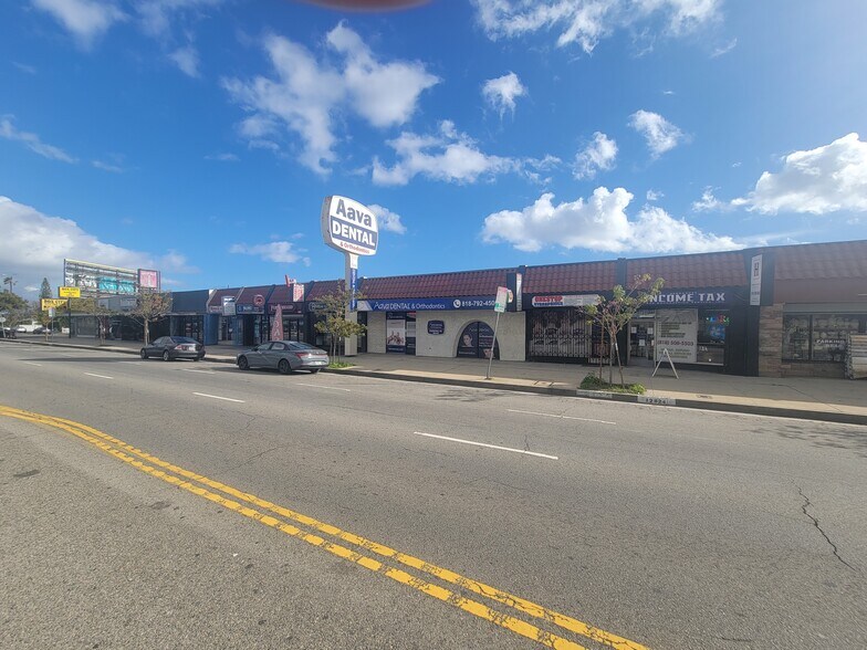 Primary Photo Of 12818-12824 Victory Blvd, North Hollywood Storefront For Lease