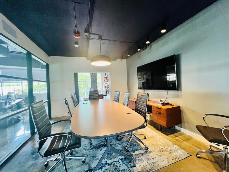 More Photos Of 2424 S Dixie Hwy, Coconut Grove Loft Creative Space For Sale