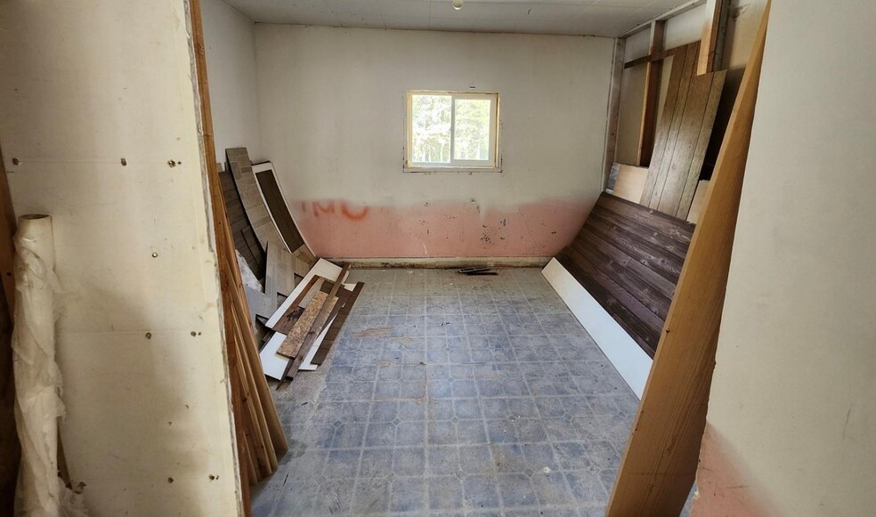 More Photos Of Trans-Canada Hwy @ NA Service Road, Mclean Land For Sale