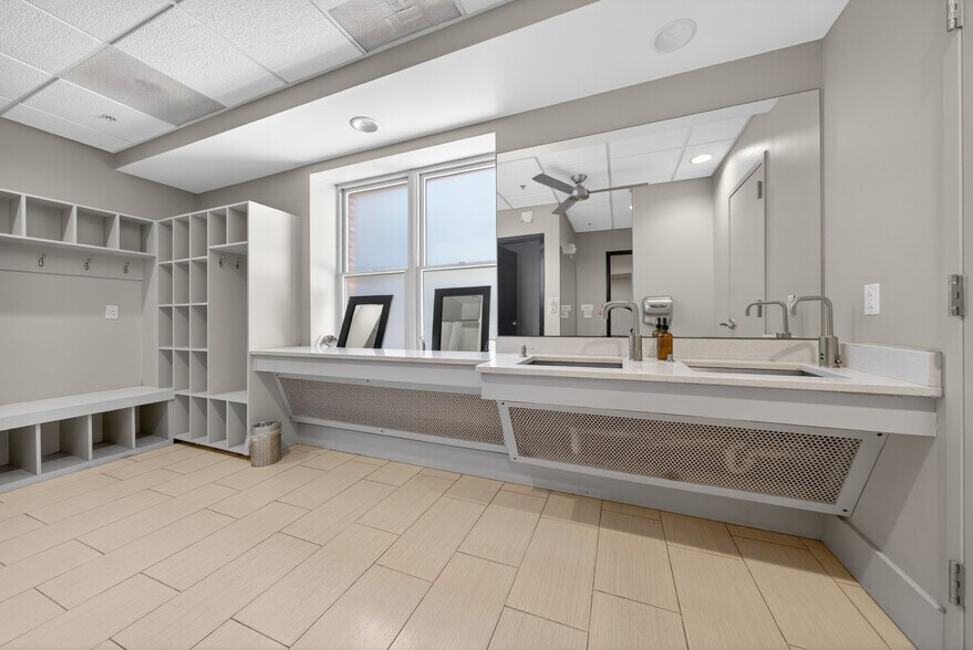 More Photos Of 444 S Blount St, Raleigh Apartments For Sale