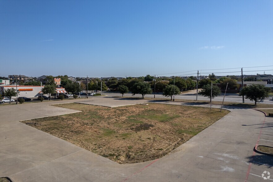 Primary Photo Of 3575 Frankford Rd, Dallas Bank For Lease