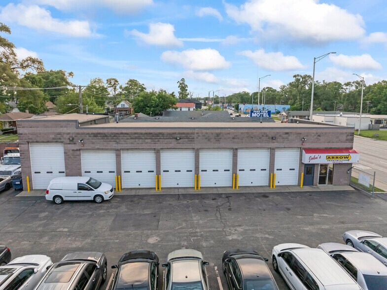 More Photos Of 332 E 159th St, Harvey Auto Repair For Sale