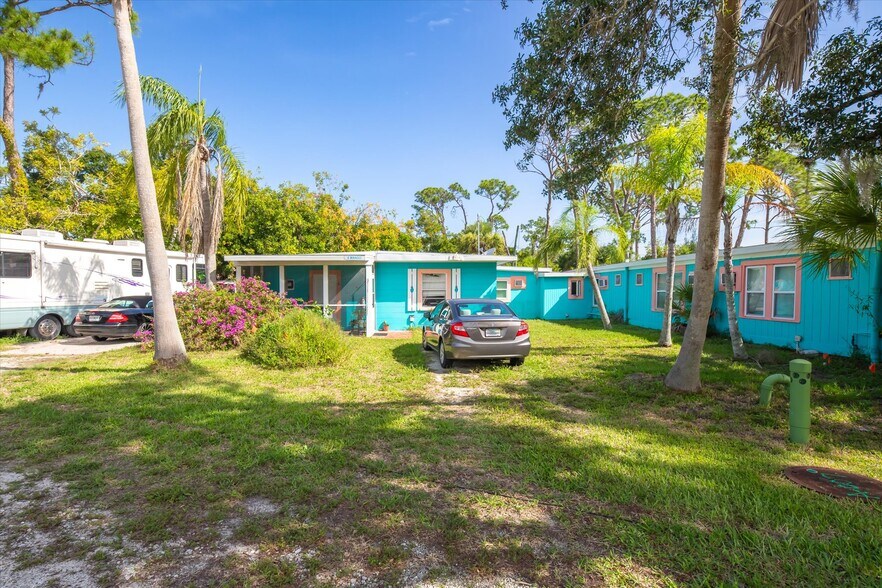 More Photos Of 600 Old Englewood Rd, Englewood Apartments For Sale