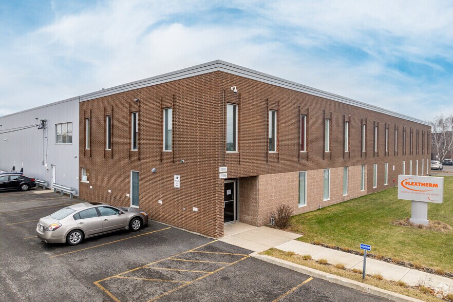 Primary Photo Of 2396-2400 Rue De La Province, Longueuil Office For Sale