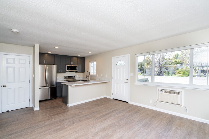 More Photos Of 37 Pacheco St, San Rafael Apartments For Sale