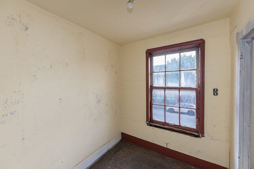 More Photos Of 4134-4136 Lorain Ave, Cleveland Storefront Retail Residential For Sale