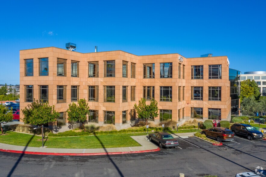 More Photos Of 4520 Executive Dr, San Diego Unknown For Lease