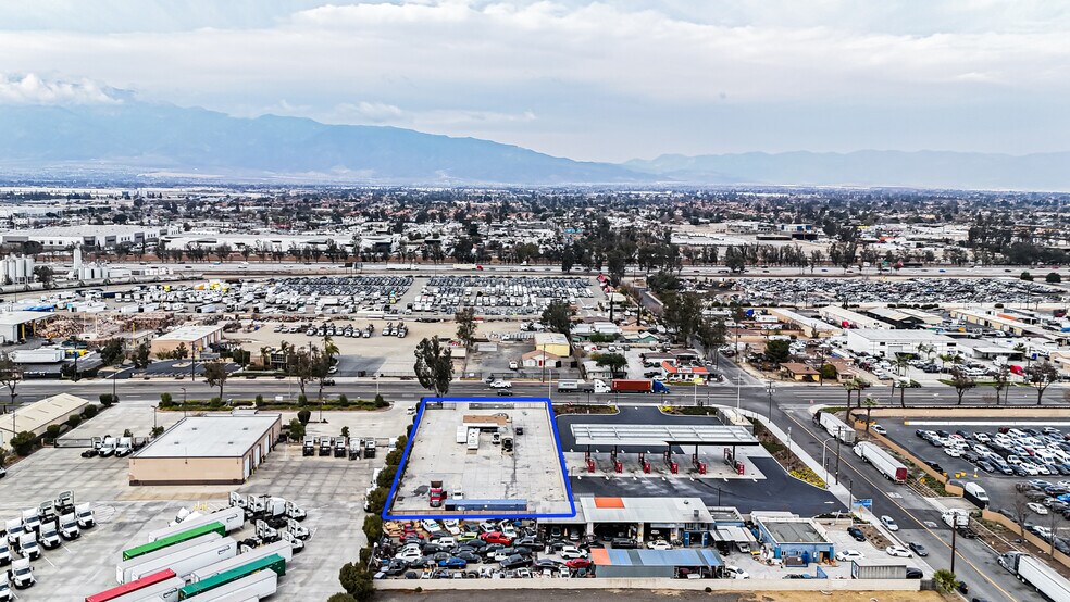 More Photos Of 15059 Slover Ave, Fontana Office For Lease