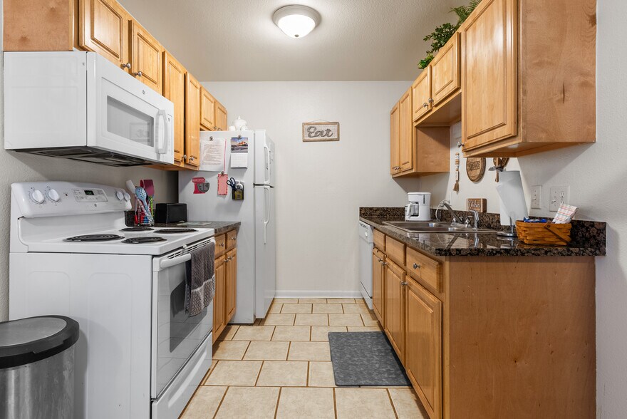 More Photos Of 350 W 4th St, Lawton Apartments For Sale