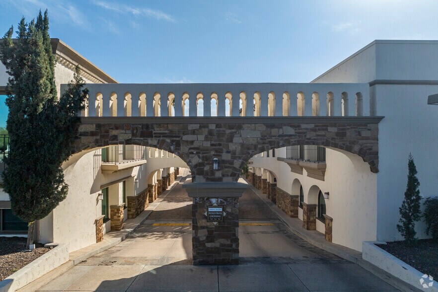 More Photos Of 11000 N Scottsdale Rd, Scottsdale Medical For Lease