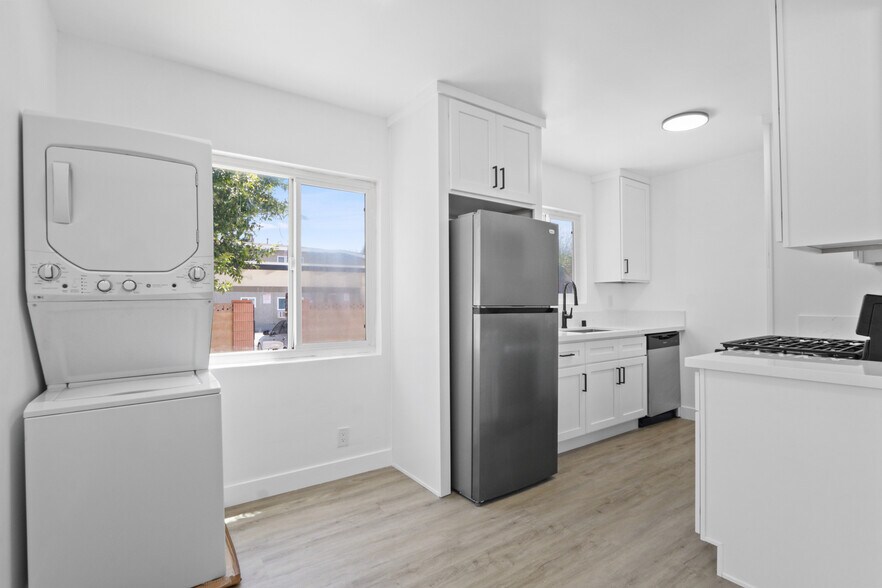 More Photos Of 10018 Foster Rd, Bellflower Apartments For Sale