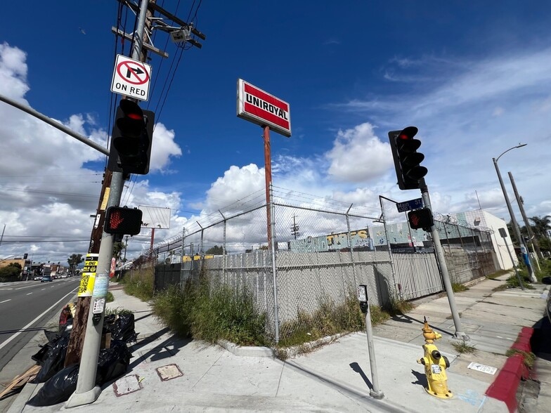 More Photos Of 6320 S Main St, Los Angeles Auto Repair For Lease