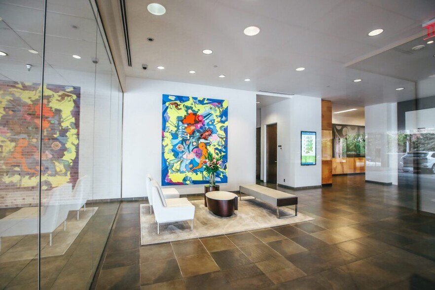 More Photos Of 3400 Carlisle St, Dallas Office For Sale