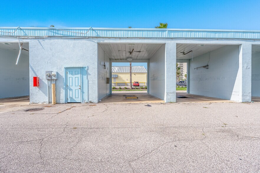 More Photos Of 2120 S Atlantic Ave, Daytona Beach Storefront Retail Office For Sale