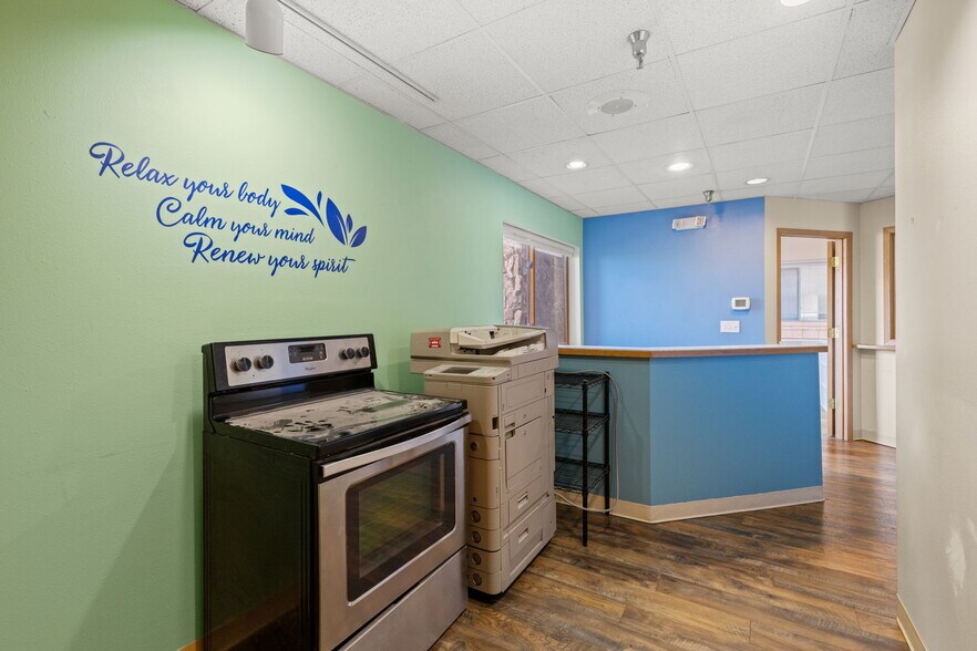More Photos Of 3015 47th St, Boulder Medical For Lease