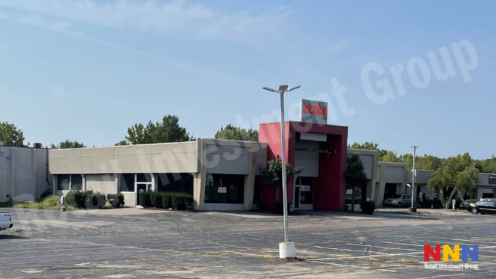 More Photos Of 2175 E New York St, Aurora Auto Dealership For Sale