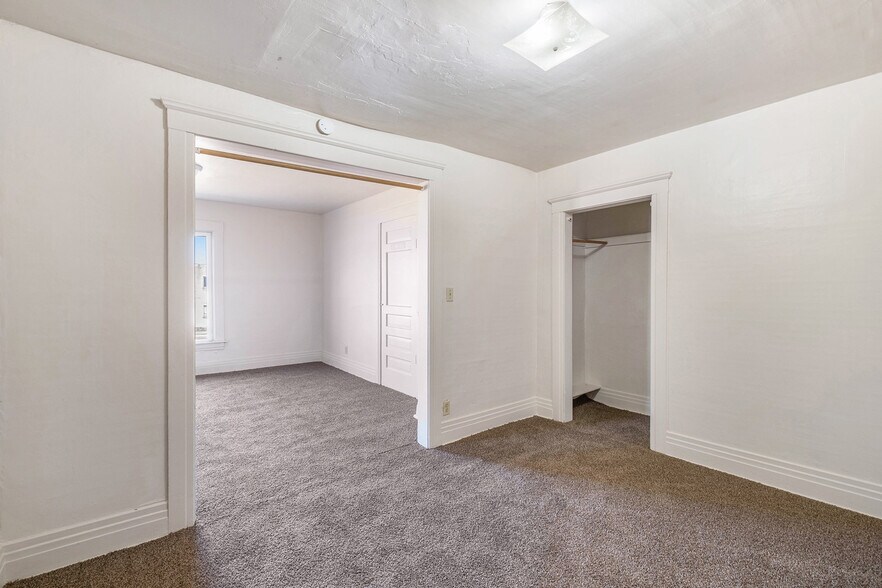 More Photos Of 1001 N Saginaw St, Flint Apartments For Sale