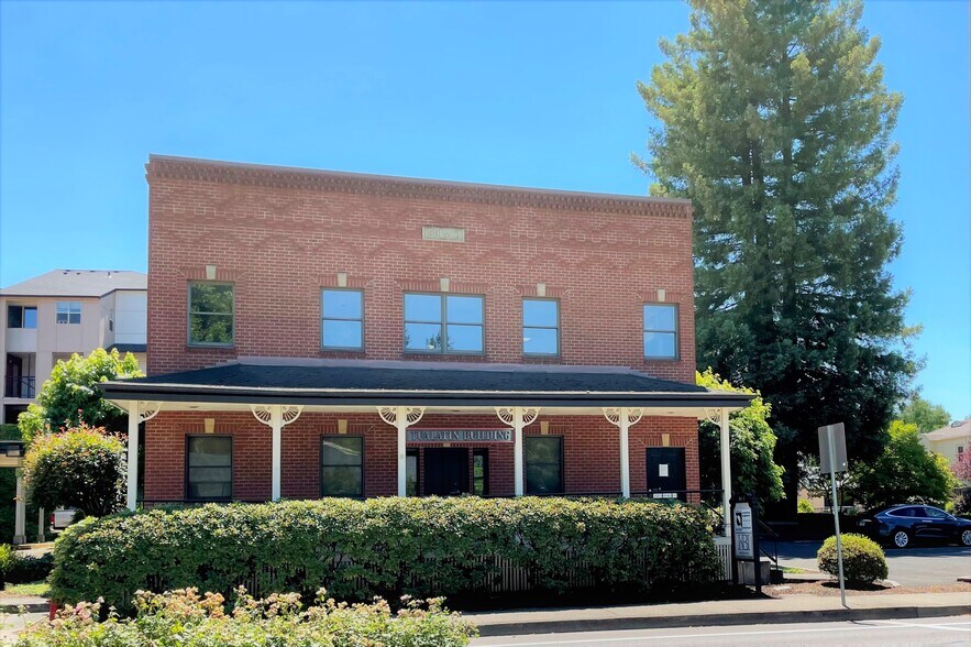 More Photos Of 18660 Sw Boones Ferry Rd, Tualatin Office For Lease