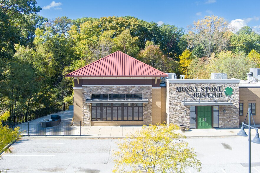 More Photos Of 871 S Arbor Vitae, Edwardsville General Retail For Lease