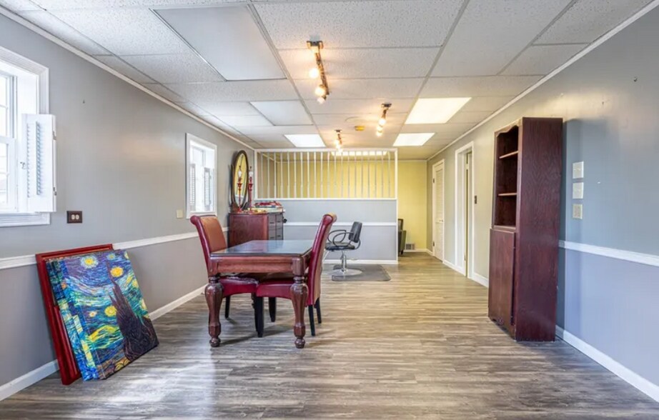 More Photos Of 161 Pittsburgh St, Uniontown Freestanding For Sale