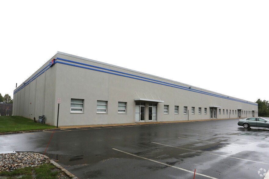 More Photos Of 16 Cragwood Rd, Avenel Warehouse For Lease