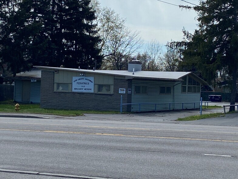 Primary Photo Of 6240 Transit Rd, Depew Medical For Sale