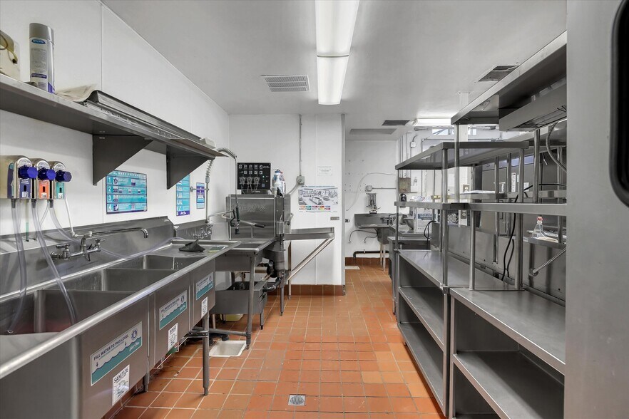 More Photos Of , Sacramento General Retail For Sale