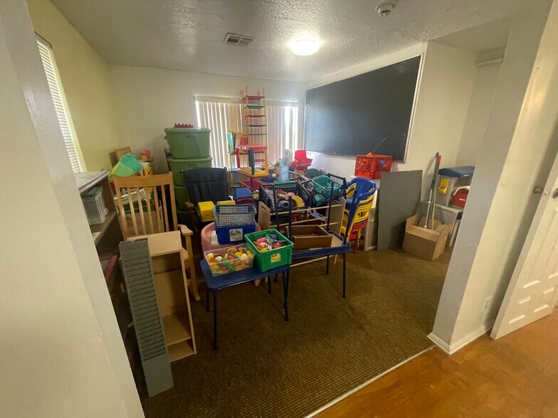 More Photos Of 617 NW 88th St, Oklahoma City Daycare Center For Lease