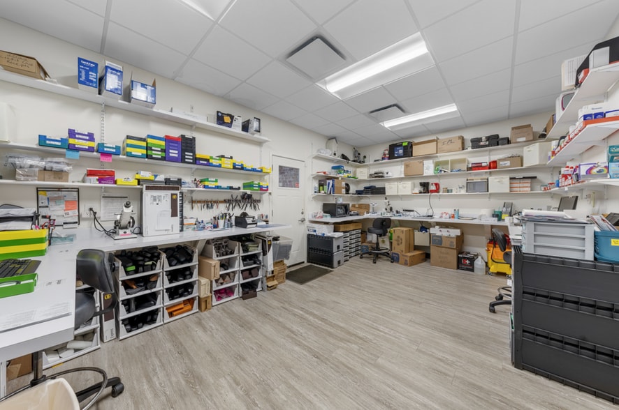 More Photos Of 861 Willow Dr, Chapel Hill Medical For Lease