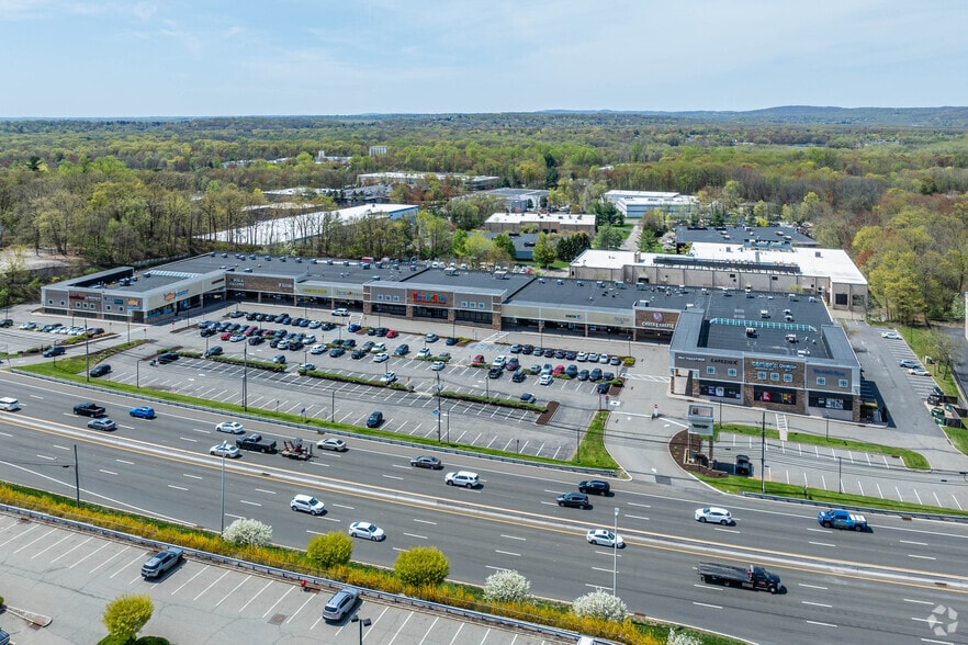 More Photos Of 1595-1659 Rt 23 S, Wayne Unknown For Lease