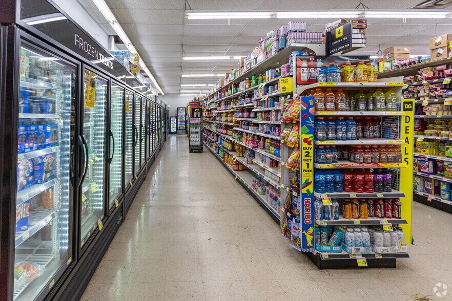 More Photos Of 7006 Cumberland Gap Pky, Harrogate General Retail For Sale