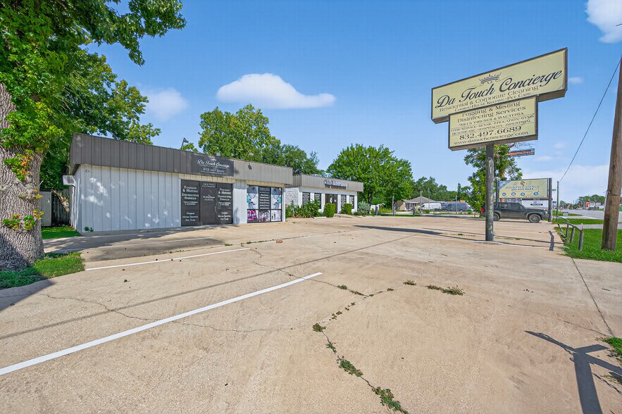 More Photos Of 11515 Jones Rd, Houston Land For Sale