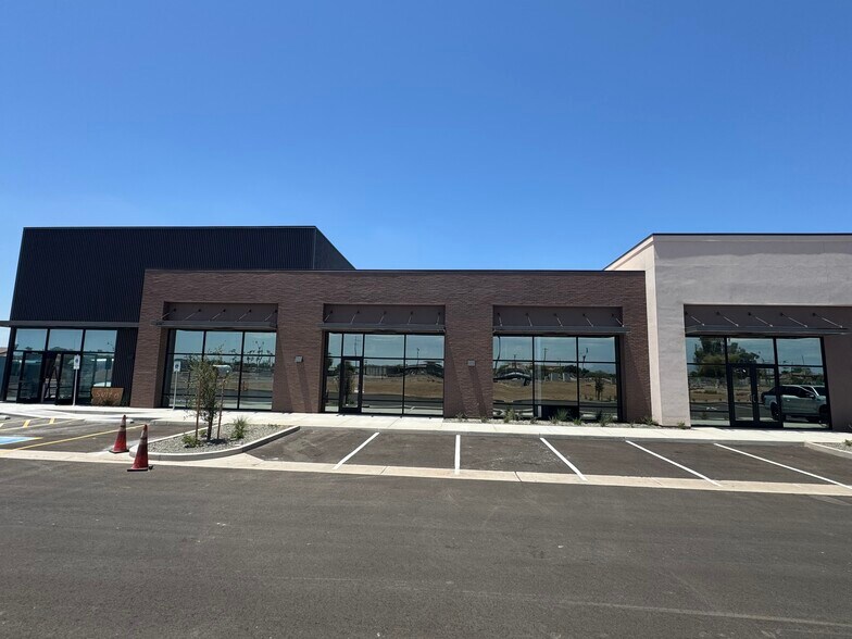 More Photos Of 2366 S Higley Rd, Gilbert Storefront For Lease