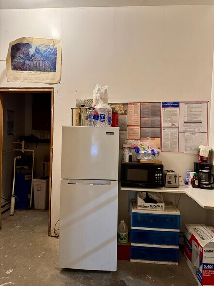 More Photos Of 600 N Old Steese Hwy, Fairbanks Warehouse For Sale