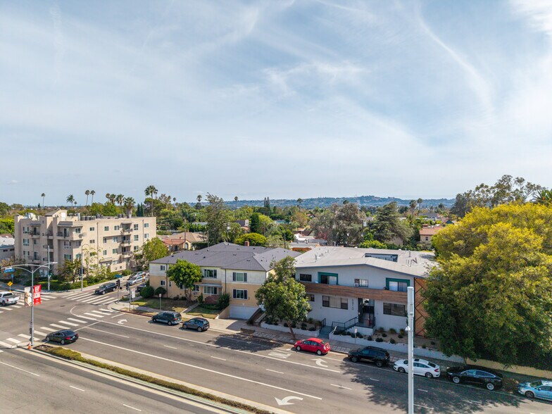 More Photos Of 5810 San Vicente Blvd, Los Angeles Apartments For Sale