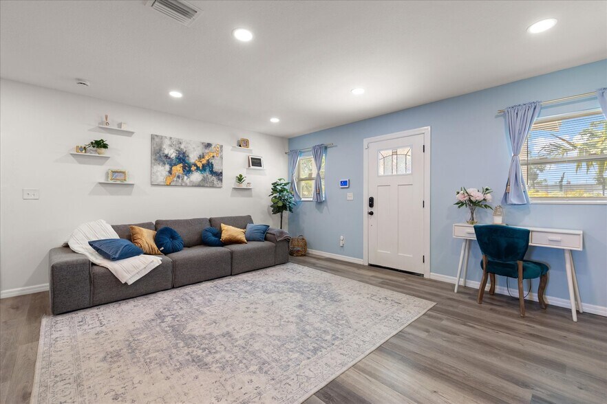 More Photos Of 2306 Cheryl Rd, Largo Service For Sale