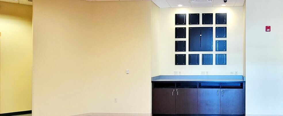 More Photos Of 2205 Forest Ave, Two Rivers Office Residential For Sale