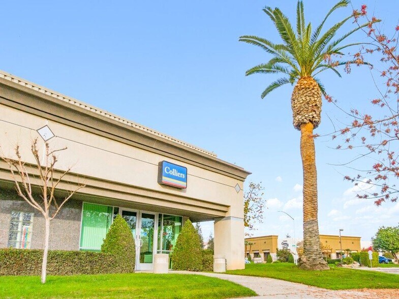 More Photos Of 7475 N Palm Ave, Fresno Office For Lease