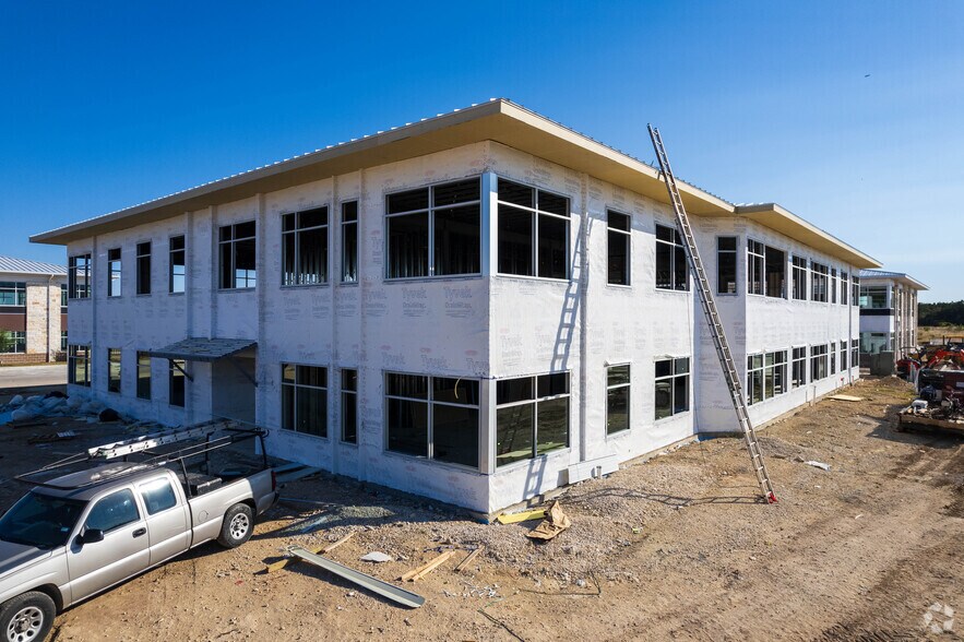 More Photos Of 7710 N FM 620 Rd, Austin Medical For Sale