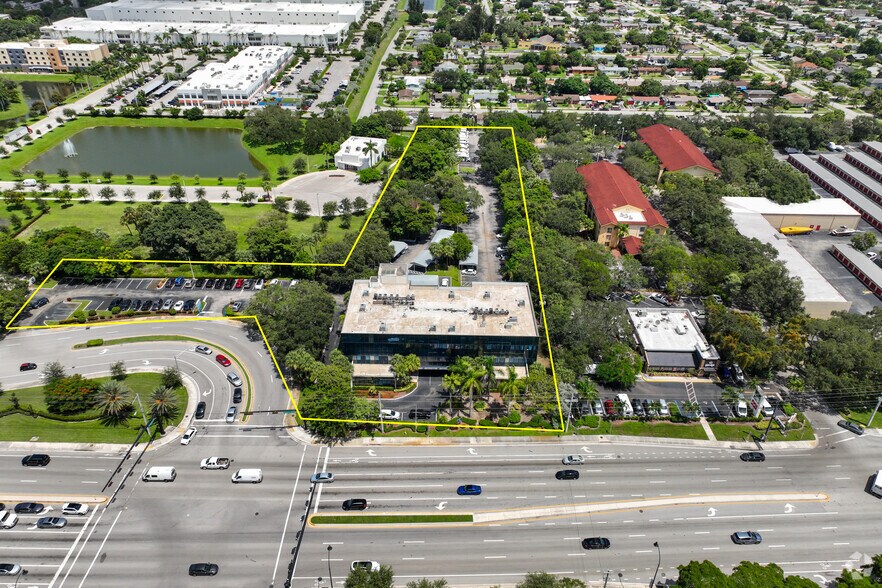More Photos Of 10 Fairway Dr, Deerfield Beach Office For Lease