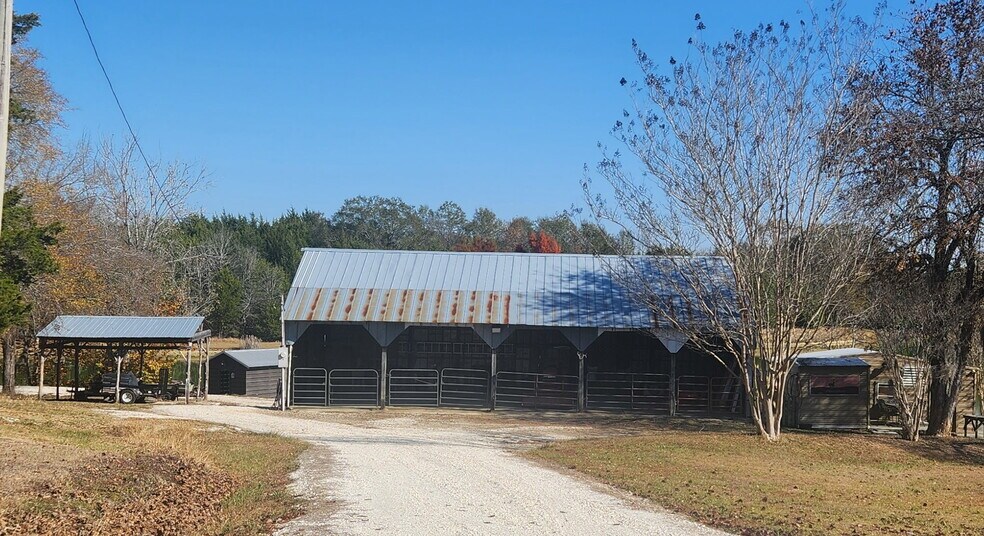 More Photos Of 289 Acres, Hayneville Land For Sale