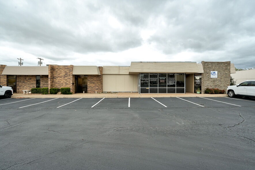 Primary Photo Of 1212 S Air Depot Blvd, Oklahoma City Office For Sale
