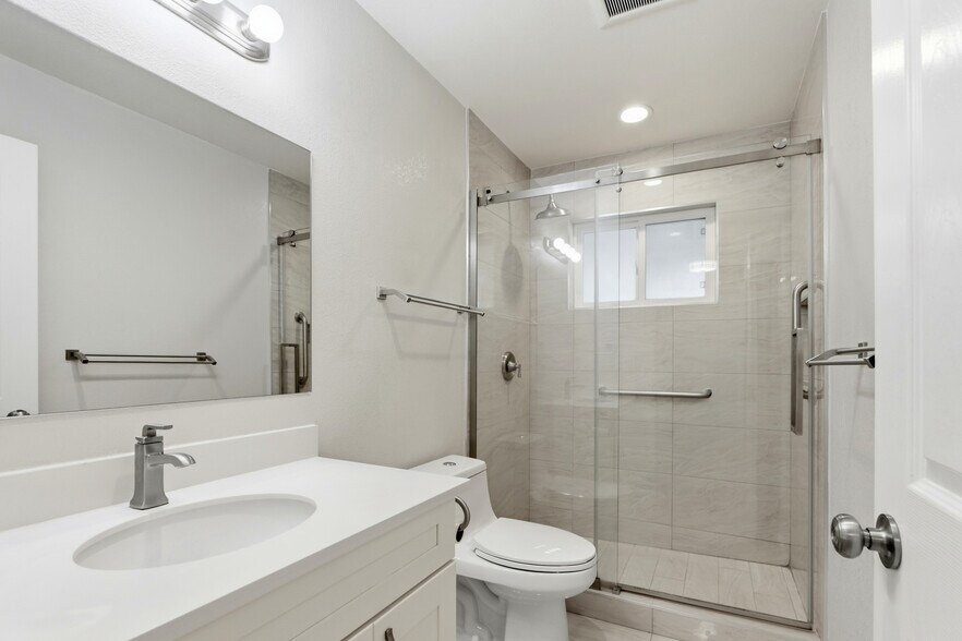 More Photos Of 94 Roxbury St, Santa Clara Apartments For Sale