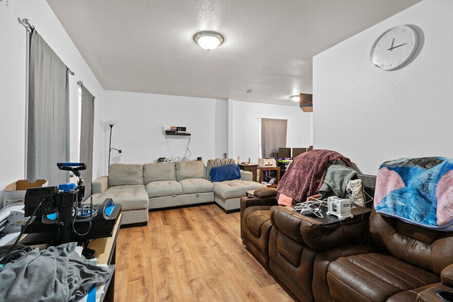 More Photos Of 140 S Chase St, Heppner Apartments For Sale